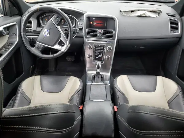 YV440MDKXG2906429 2016 VOLVO XC60 - Image 8