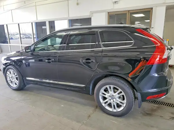 YV440MDM0G2783287 2016 VOLVO XC60 - Image 2
