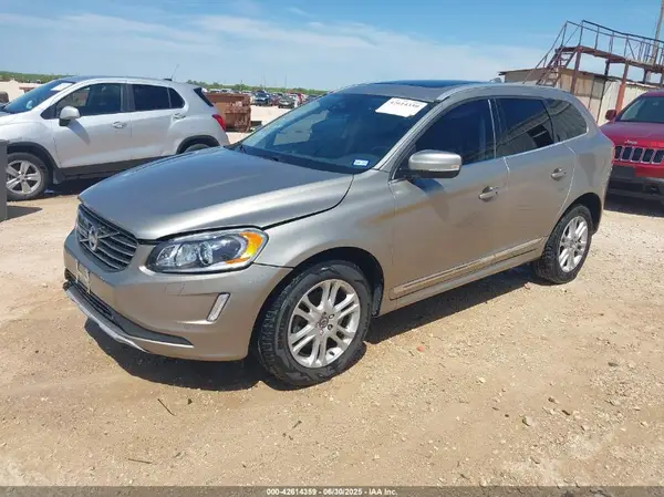 YV440MDM0G2912564 2016 VOLVO XC60 - Image 2