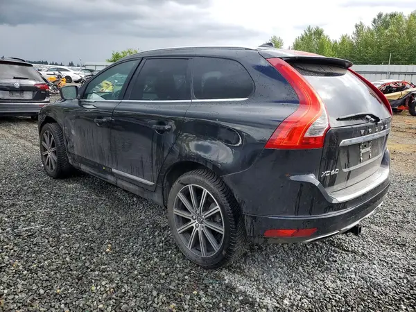 YV440MDM1G2822825 2016 VOLVO XC60 - Image 2