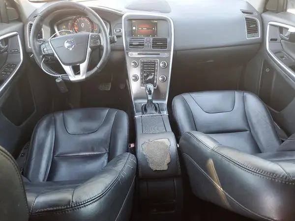 YV440MDM2G2856630 2016 VOLVO XC60 - Image 8