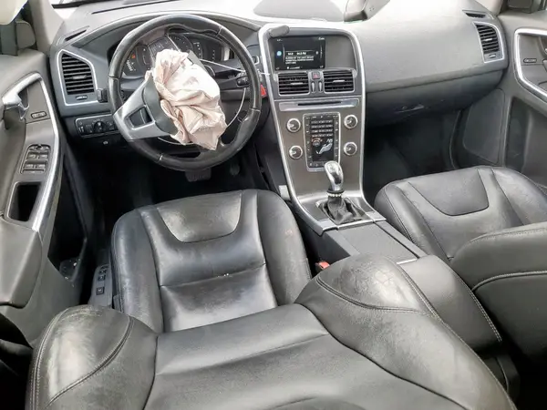 YV440MDM3G2791982 2016 VOLVO XC60 - Image 8