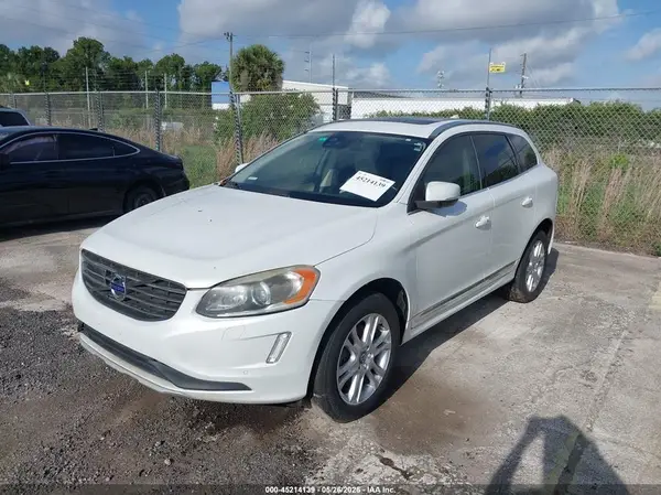 YV440MDM3G2880824 2016 VOLVO XC60 - Image 2