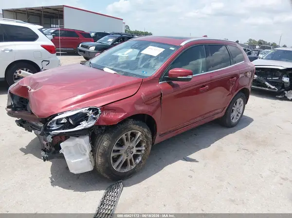 YV440MDM3G2902286 2016 VOLVO XC60 - Image 2