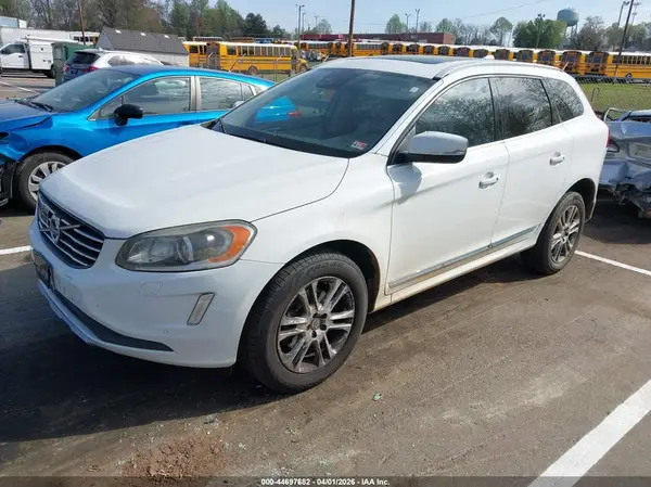 YV440MDM4G2849128 2016 VOLVO XC60 - Image 2