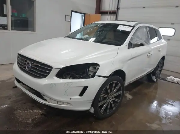 YV440MDM4G2901289 2016 VOLVO XC60 - Image 2