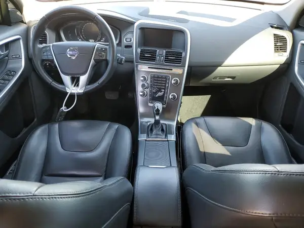 YV440MDM5G2854404 2016 VOLVO XC60 - Image 8