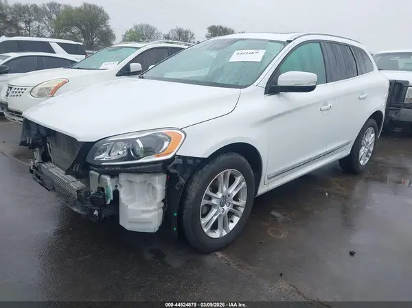 YV440MDM5G2860915 2016 VOLVO XC60 - Image 2