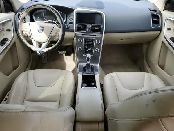YV440MDM7G2820867 2016 VOLVO XC60 - Image 8