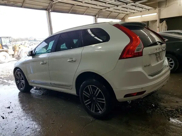 YV440MDM8G2854929 2016 VOLVO XC60 - Image 2