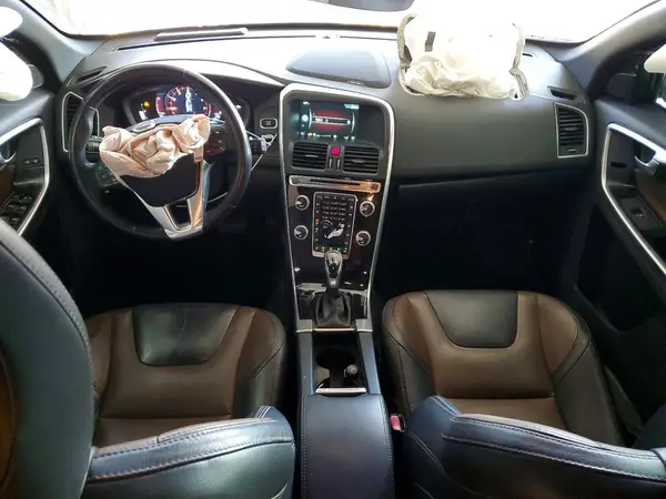 YV440MDM8G2854929 2016 VOLVO XC60 - Image 8