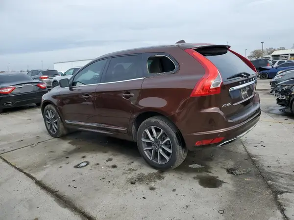 YV440MDM9G2828954 2016 VOLVO XC60 - Image 2