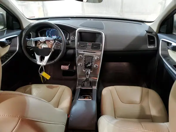 YV440MDM9G2839677 2016 VOLVO XC60 - Image 8