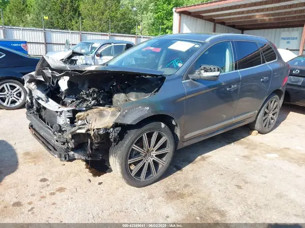 YV440MDMXG2792045 2016 VOLVO XC60 - Image 2