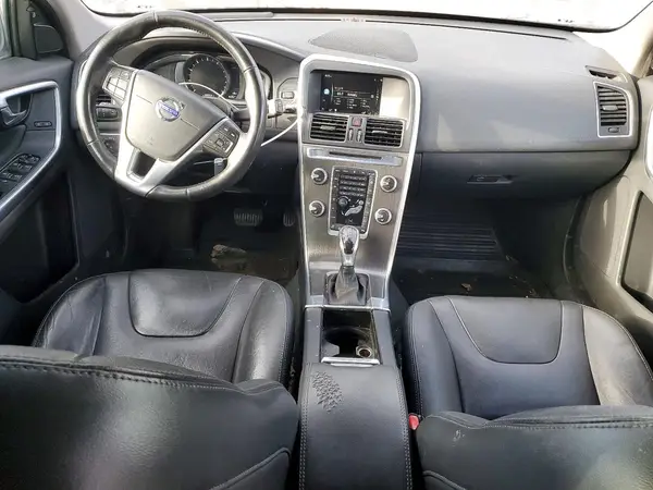YV440MDMXG2806851 2016 VOLVO XC60 - Image 8