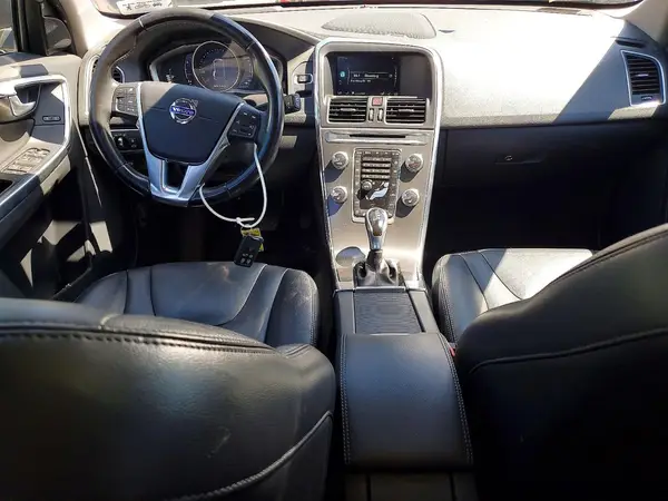 YV440MDMXG2908960 2016 VOLVO XC60 - Image 8