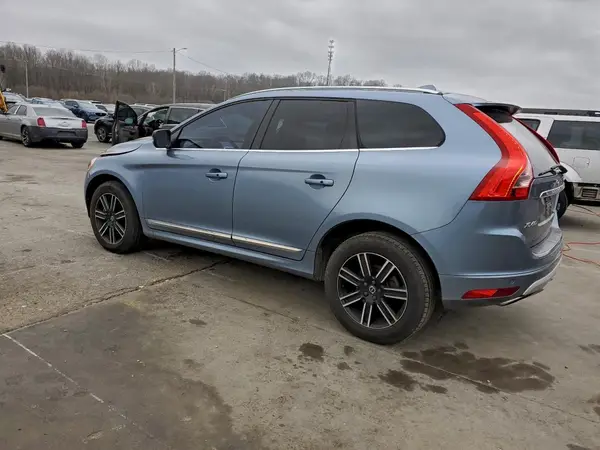 YV440MDR0H2129094 2017 VOLVO XC60 - Image 2
