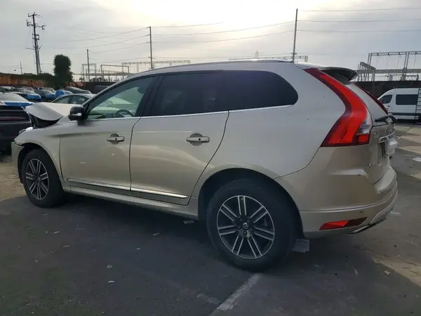 YV440MDR0H2136045 2017 VOLVO XC60 - Image 2