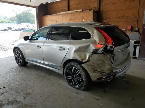 YV440MDR2H2222036 2017 VOLVO XC60 - Image 2