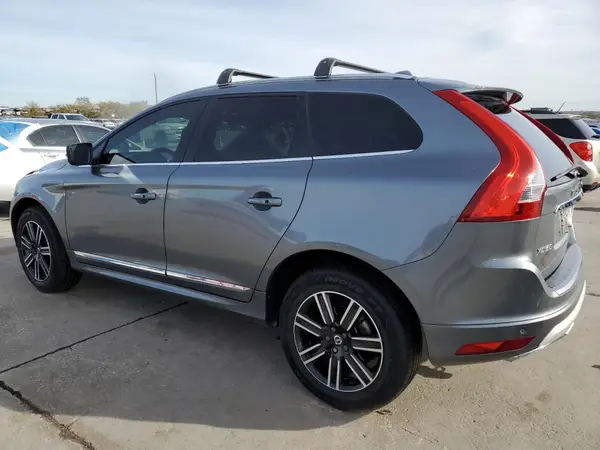 YV440MDR3H2035503 2017 VOLVO XC60 - Image 2