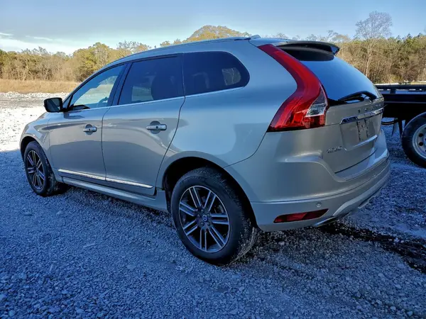 YV440MDR3H2035890 2017 VOLVO XC60 - Image 2