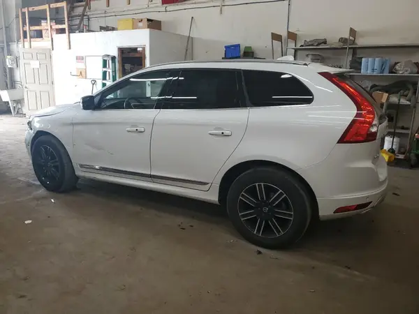 YV440MDR3H2157276 2017 VOLVO XC60 - Image 2