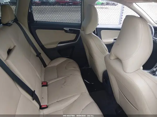 YV440MDR3H2226144 2017 VOLVO XC60 - Image 8