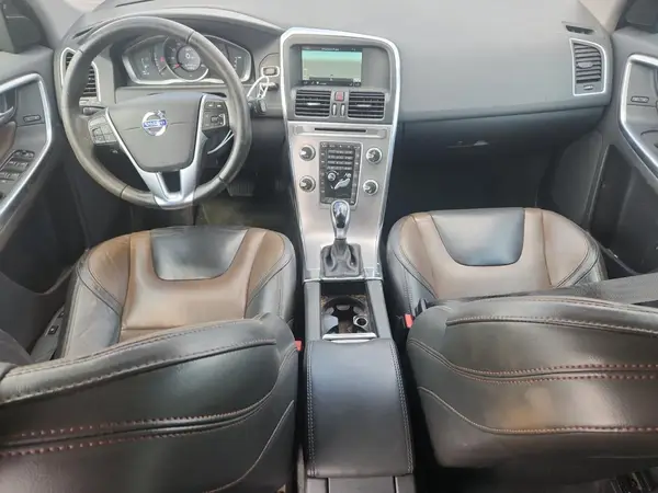 YV440MDR4H2113223 2017 VOLVO XC60 - Image 8