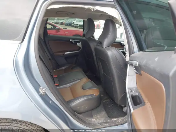 YV440MDR4H2215069 2017 VOLVO XC60 - Image 8