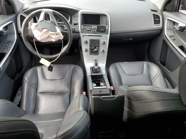 YV440MDR5H2059303 2017 VOLVO XC60 - Image 8