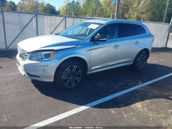 YV440MDR5H2077722 2017 VOLVO XC60 - Image 2