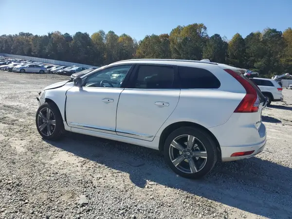 YV440MDR6H2065031 2017 VOLVO XC60 - Image 2