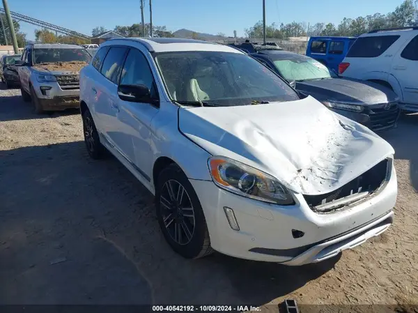 YV440MDR6H2159555 2017 VOLVO XC60 - Image 1
