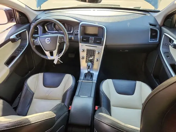 YV440MDR7H2035469 2017 VOLVO XC60 - Image 8