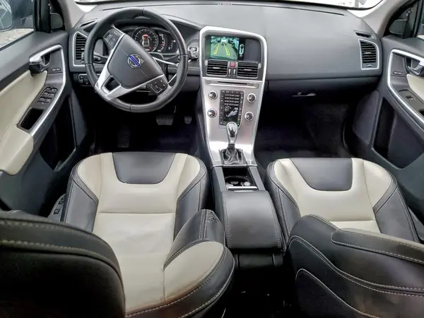 YV440MDR7H2036346 2017 VOLVO XC60 - Image 8