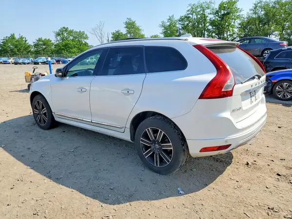 YV440MDR7H2222680 2017 VOLVO XC60 - Image 2
