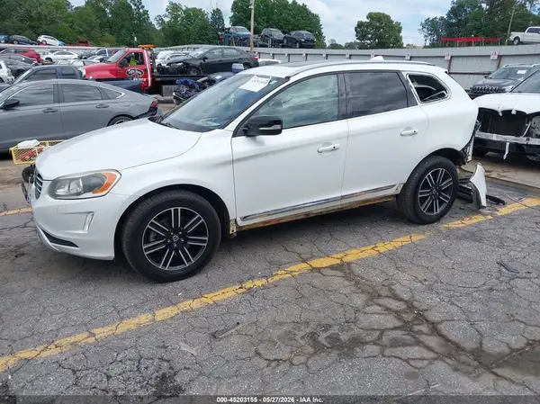 YV440MDR7H2225269 2017 VOLVO XC60 - Image 2