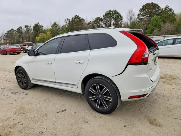 YV440MDR8H2114391 2017 VOLVO XC60 - Image 2