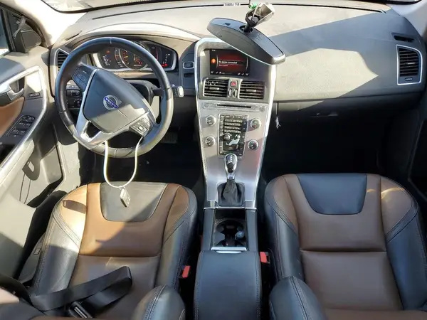 YV440MDR8H2223255 2017 VOLVO XC60 - Image 8