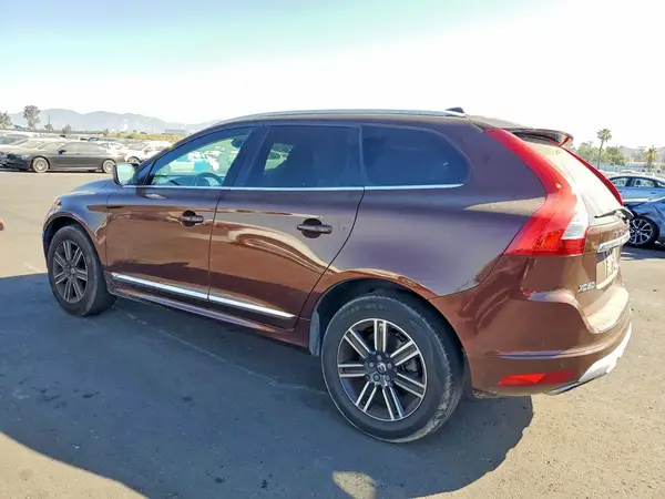 YV440MDR8H2225720 2017 VOLVO XC60 - Image 2