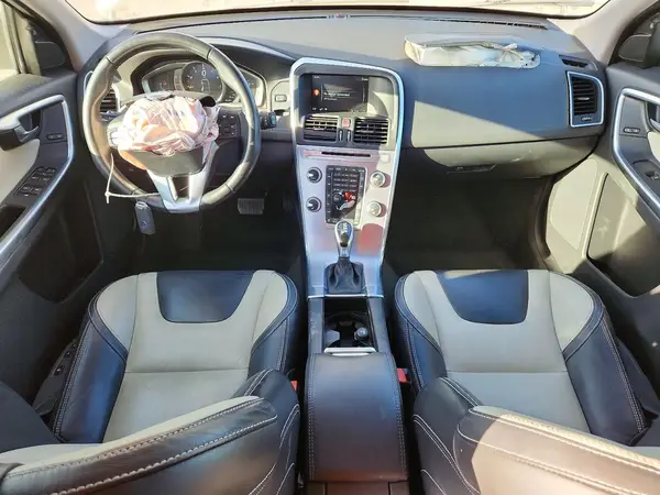YV440MDR9H2109913 2017 VOLVO XC60 - Image 8
