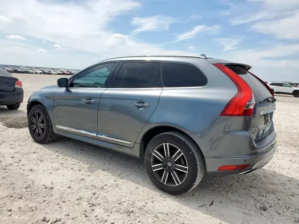YV440MDRXH2225881 2017 VOLVO XC60 - Image 2