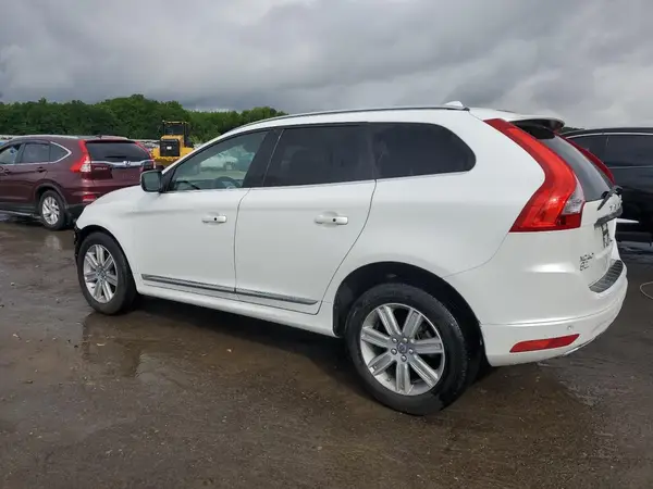 YV440MDU0H2023717 2017 VOLVO XC60 - Image 2