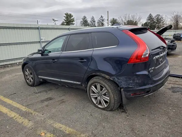 YV440MDU0H2103504 2017 VOLVO XC60 - Image 2