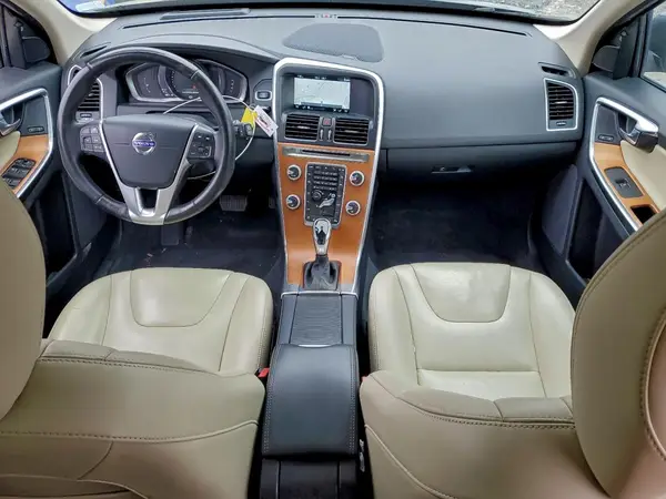 YV440MDU0H2103504 2017 VOLVO XC60 - Image 8