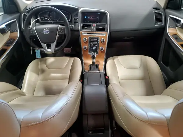 YV440MDU0H2106595 2017 VOLVO XC60 - Image 8