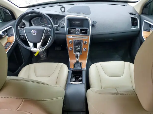 YV440MDU0H2107942 2017 VOLVO XC60 - Image 8