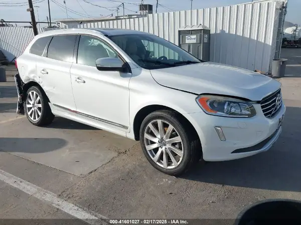 YV440MDU0H2140620 2017 VOLVO XC60 - Image 1
