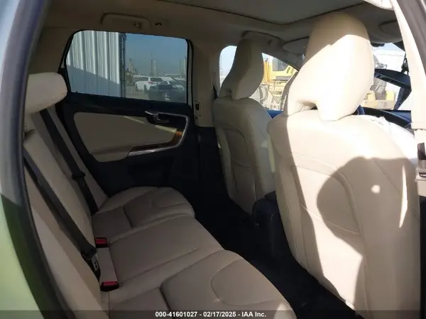 YV440MDU0H2140620 2017 VOLVO XC60 - Image 8