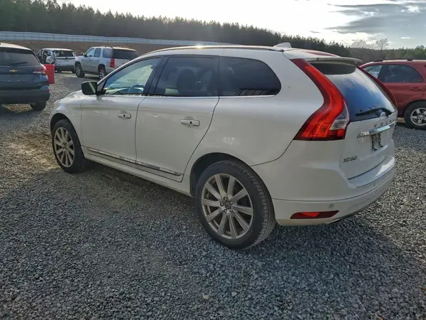 YV440MDU0H2178154 2017 VOLVO XC60 - Image 2